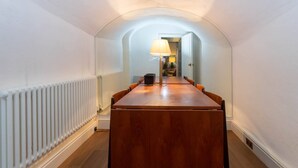 Interior - Beautiful 1bedroom Flat Near Victoria Station (London)