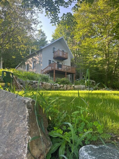 Chalet four seasons in the heart of nature.