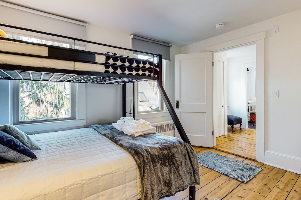 Sweeping Sheepscot River views in newly renovated 200 year old Wiscasset home Wiscasset Vrbo