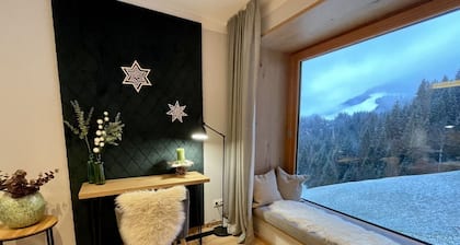 Gemütliche Wohnung in einem Ferienhaus für 4 Leute mit W-LAN, TV, Innenhof und Parkplatz