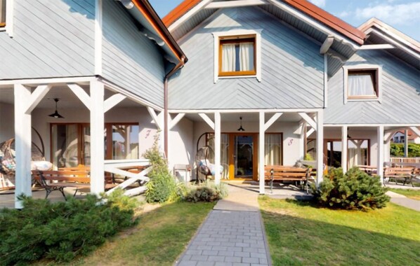Exterior - Amazing home in Karwia with WiFi (Karwia)