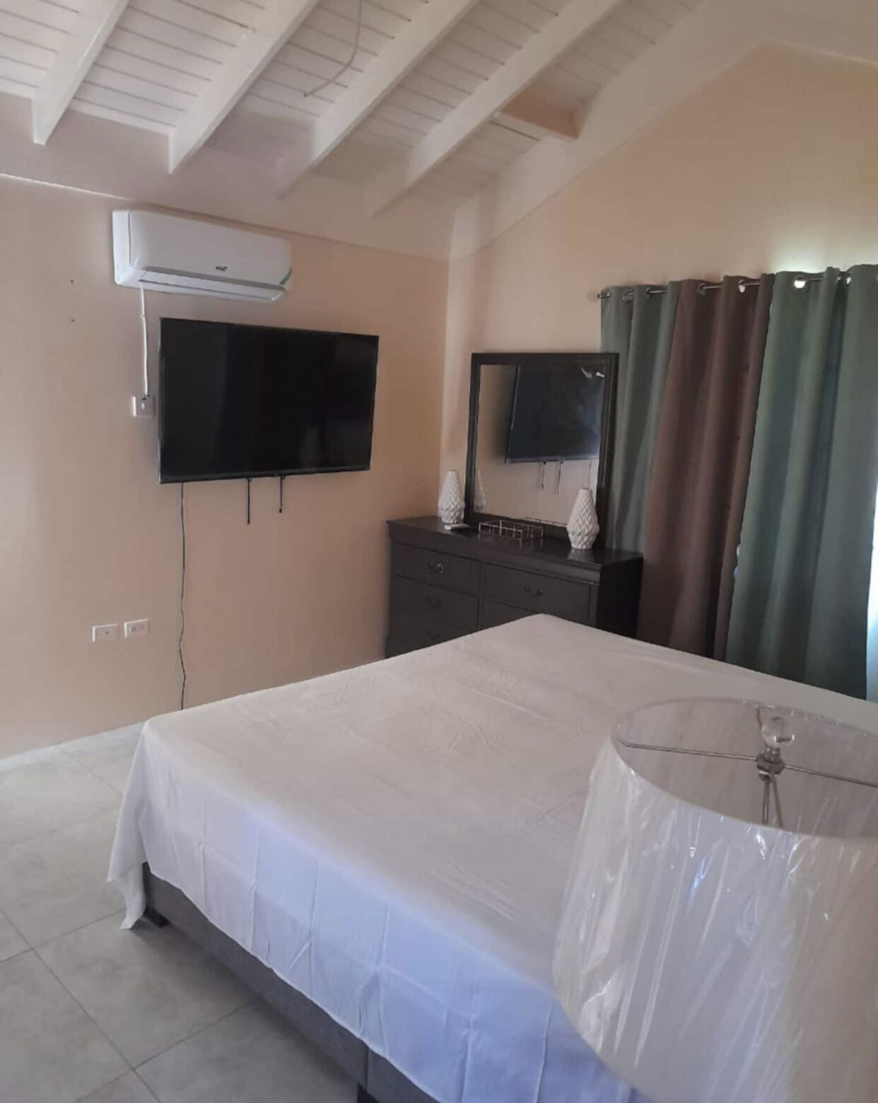 2 室のベッドルーム、インターネット