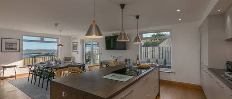 Fridge, dishwasher, electric kettle, toaster