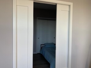 1 habitación, escritorio y wifi 