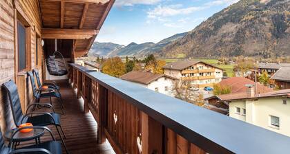 Holiday Apartment with Sauna, Mountain View, Shared Terrace and Wi-Fi