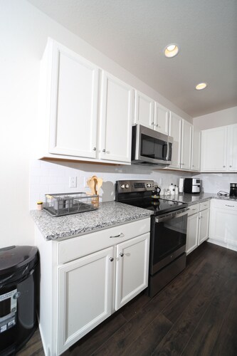 Quite and new built house 5 minutes from Gaylord hotel