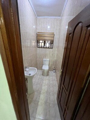 House | Bathroom