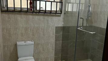 House | Bathroom | Shower, towels