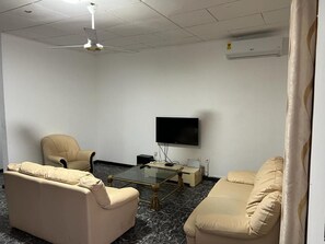 House | Interior - Inviting 3-bed House in Accra (Accra)