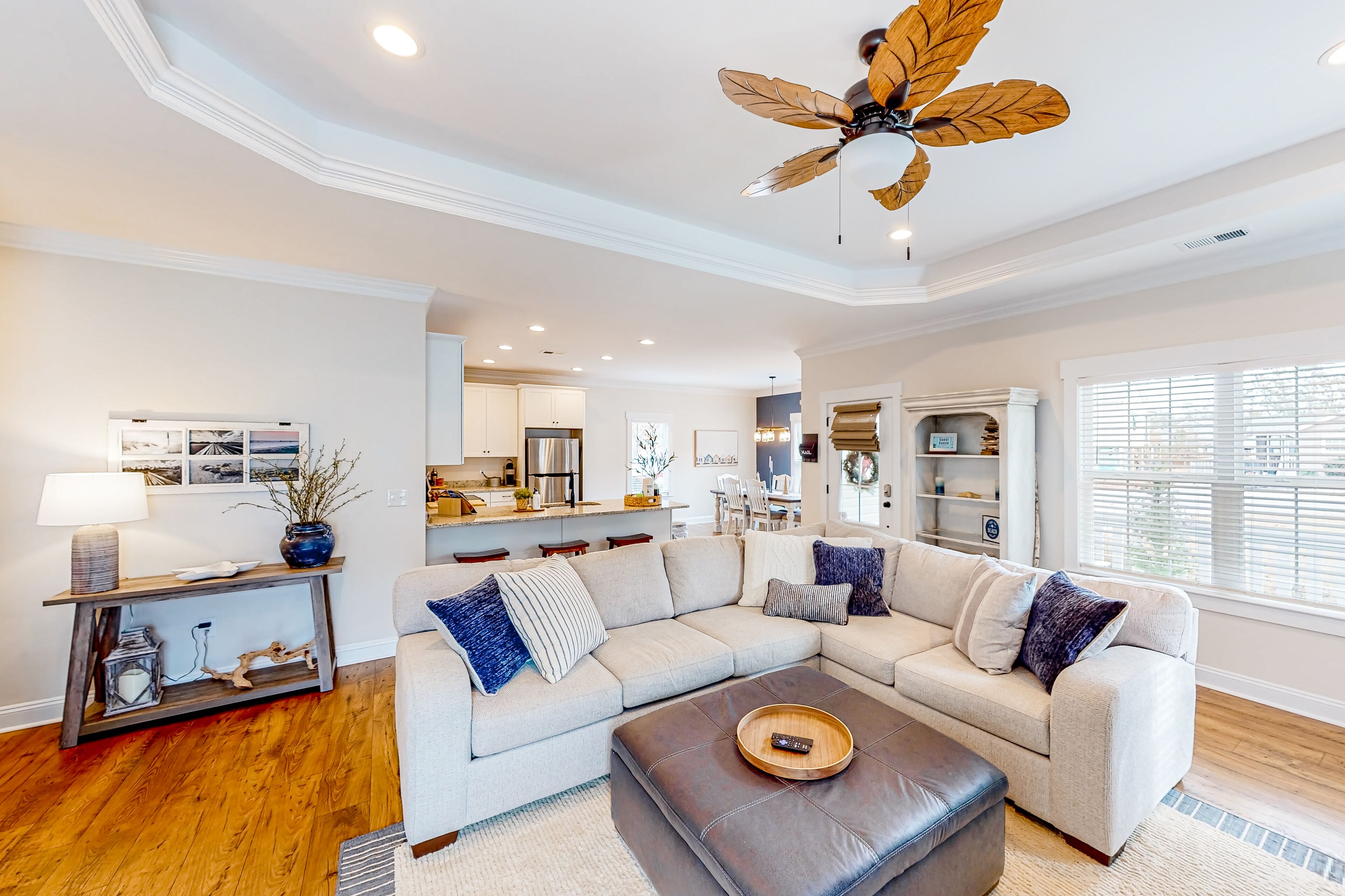 New home near the beach with an enclosed backyard, washer/dryer, & central AC