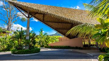 Enceinte de lâhĂ©bergement