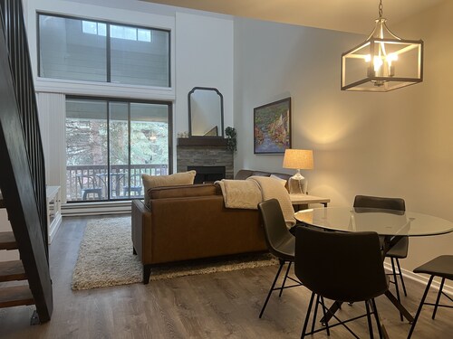 2 bedroom + loft w/AC close to it all!!