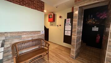 Kawasan tempat duduk lobi