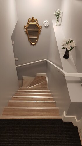 Pleasant 1 Bedroom Private Suite in the Meadows