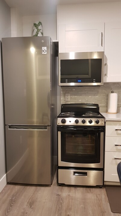 Pleasant 1 Bedroom Private Suite in the Meadows