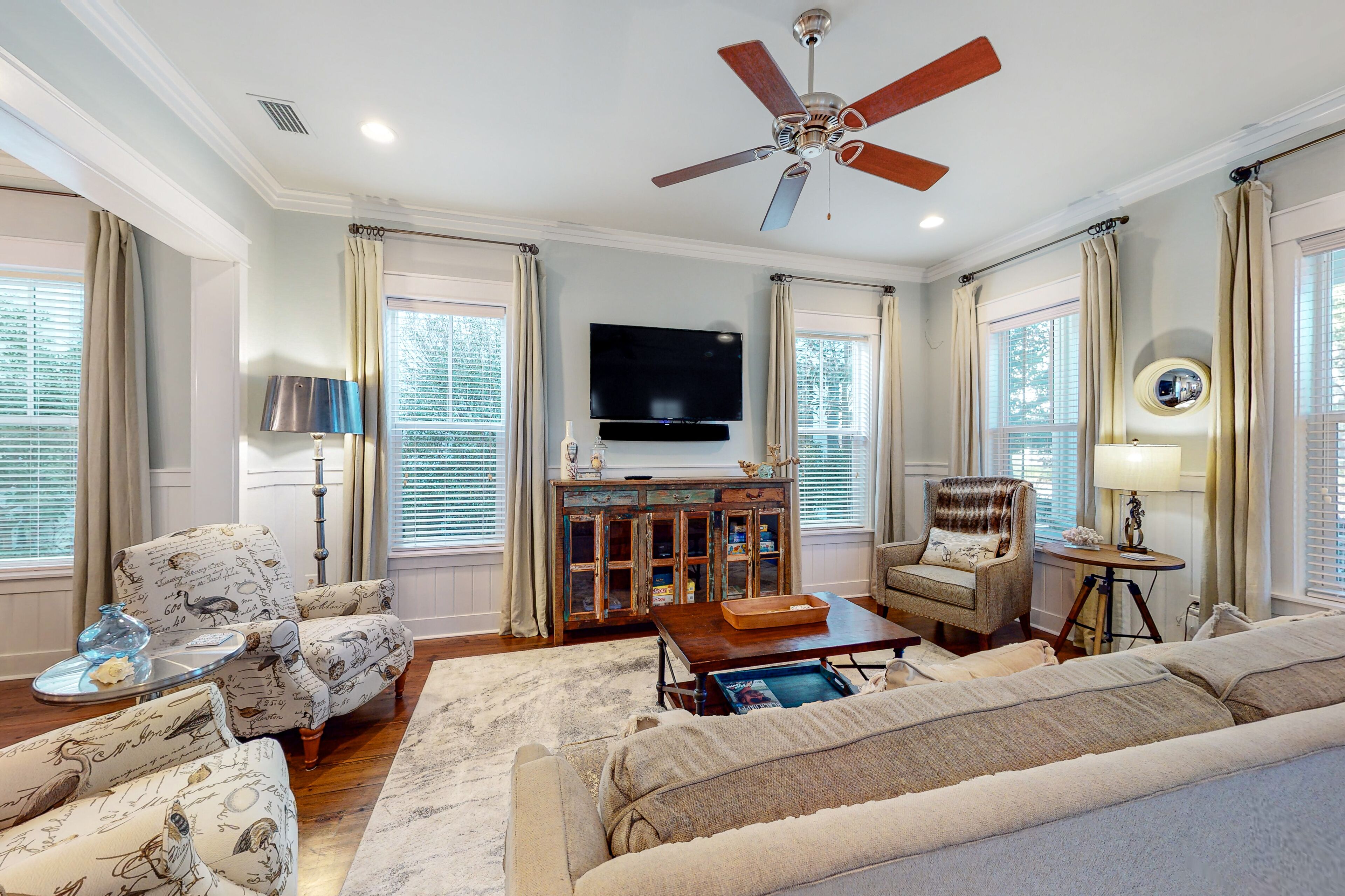 Gorgeous home with porches, bikes, pool and beach club access - central location