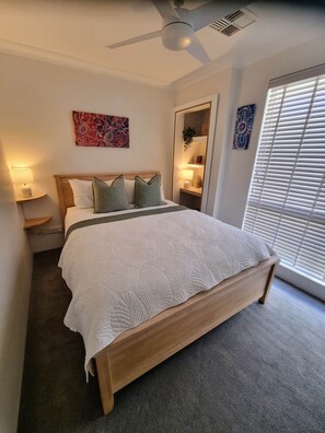 1 bedroom, in-room safe, iron/ironing board, free WiFi