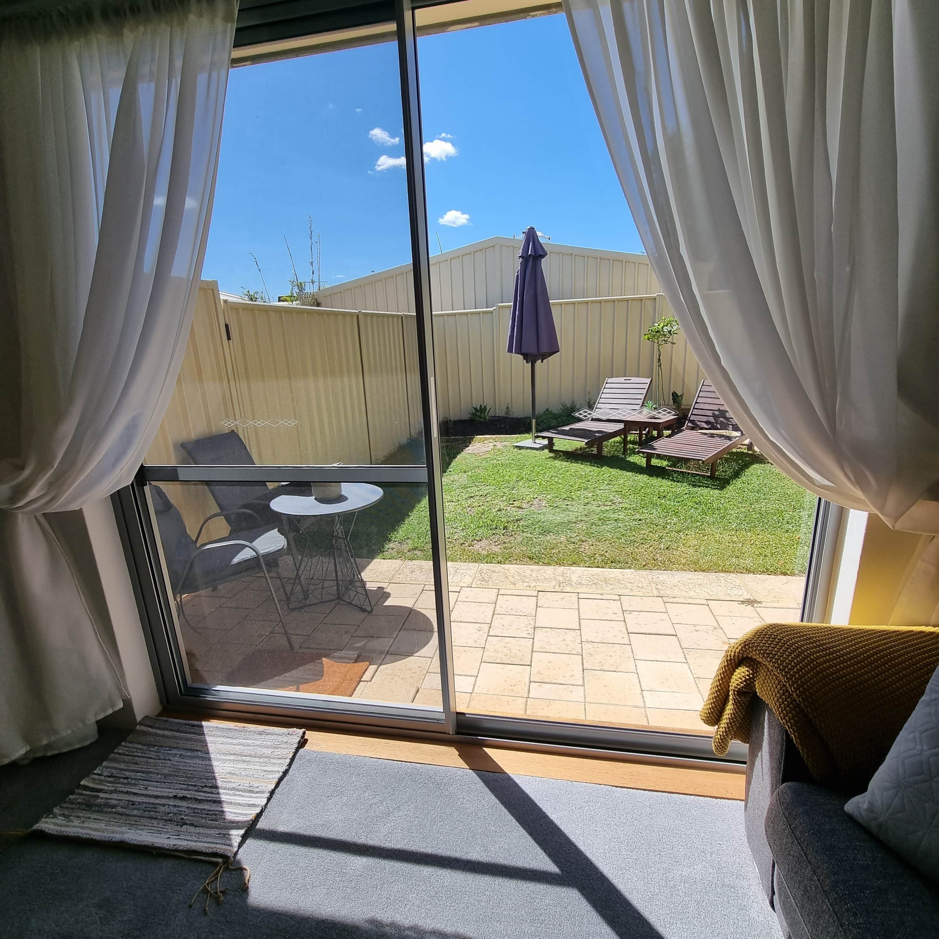 Smart-TV, Netflix, Bücher, Streaming-Dienste