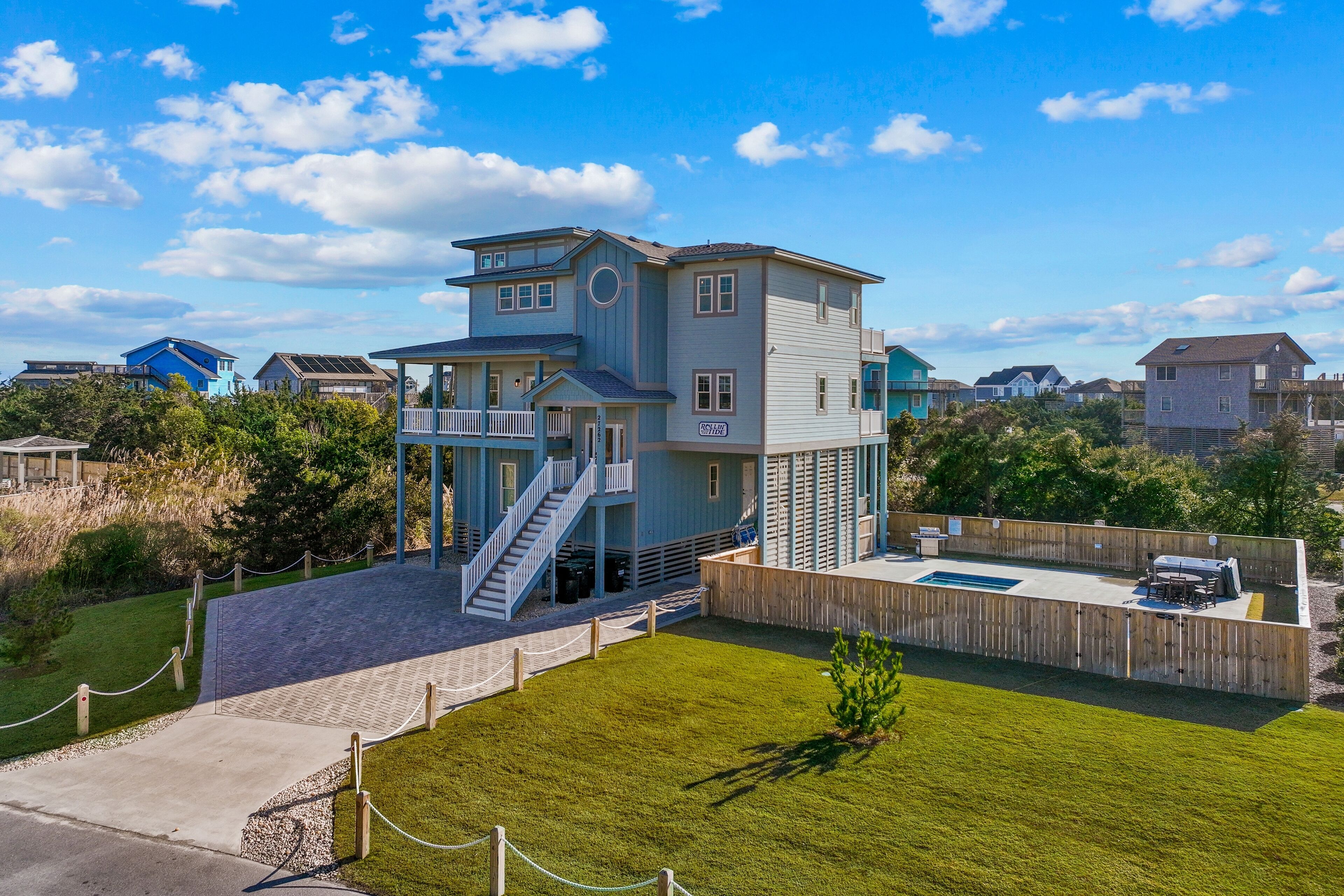 Sprawling estate close to the beach with a pool, hot tub, elevator