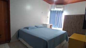 3 室のベッドルーム、WiFi、ベッドシーツ