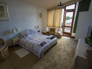 2 Schlafzimmer, Bügeleisen/Bügelbrett, WLAN