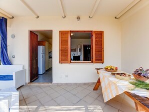 Outdoor dining - Retreat in Cala Gonone (Cala Gonone)