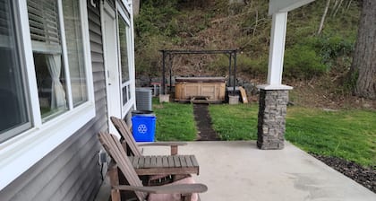 Scenic 2 bedroom walkout suite with hot-tub and outdoor pool, across from Park.