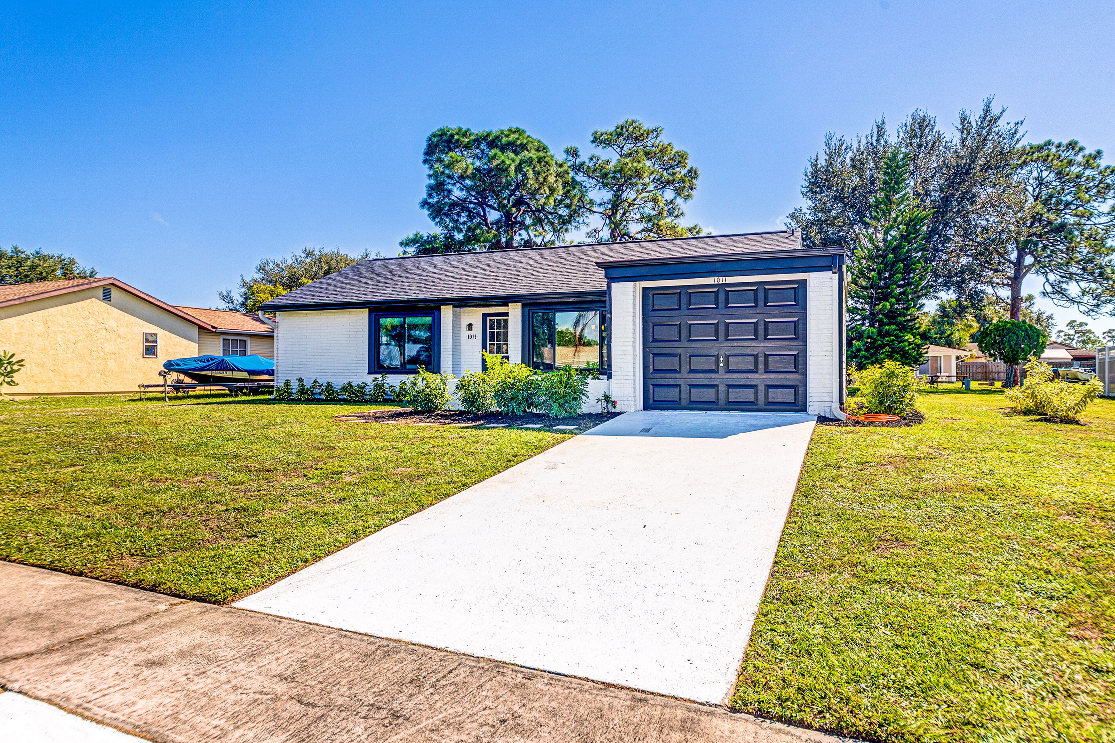 Dog-friendly home with fenced yard & screened patio - near beach & Dodgertown