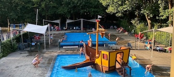 Chalet near Loonse and Drunense Duinen