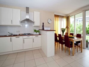 Microondas y lavavajillas 