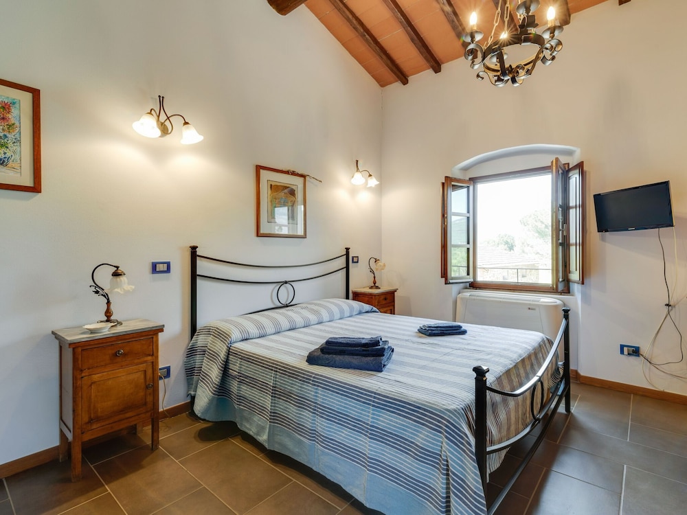 Tranquillo Agriturismo Vicino Alla Vita Notturna - Montevarchi