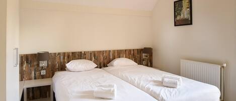 4 bedrooms, free WiFi