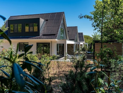 Villa in Texel near Beach and Nature Reserve