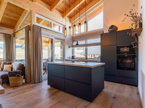 Wunderschöne Ski-in-Ski-out-Lodge mit Sauna