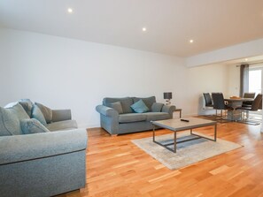 Interior - 6B The Mews (Padstow)