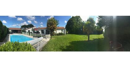 Villa moderne avec piscine Ă Brives