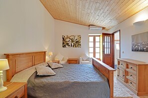 Villa | 6 bedrooms - Villa Eiras Altas Grande by Portucasa (Tavira)