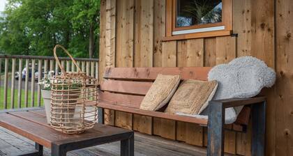 Lodge in Drenthe with Scenic Veranda