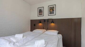 3 bedrooms, WiFi