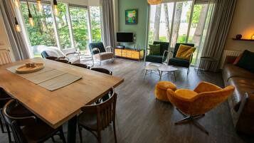 Televisio, pöytätennispöytä