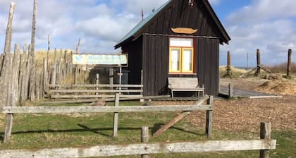 Sunny Bungalow in Heart of Texel