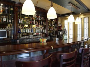 Bar (on property) - Chalet in Wiringherlant with Garden Terrace (Hippolytushoef)