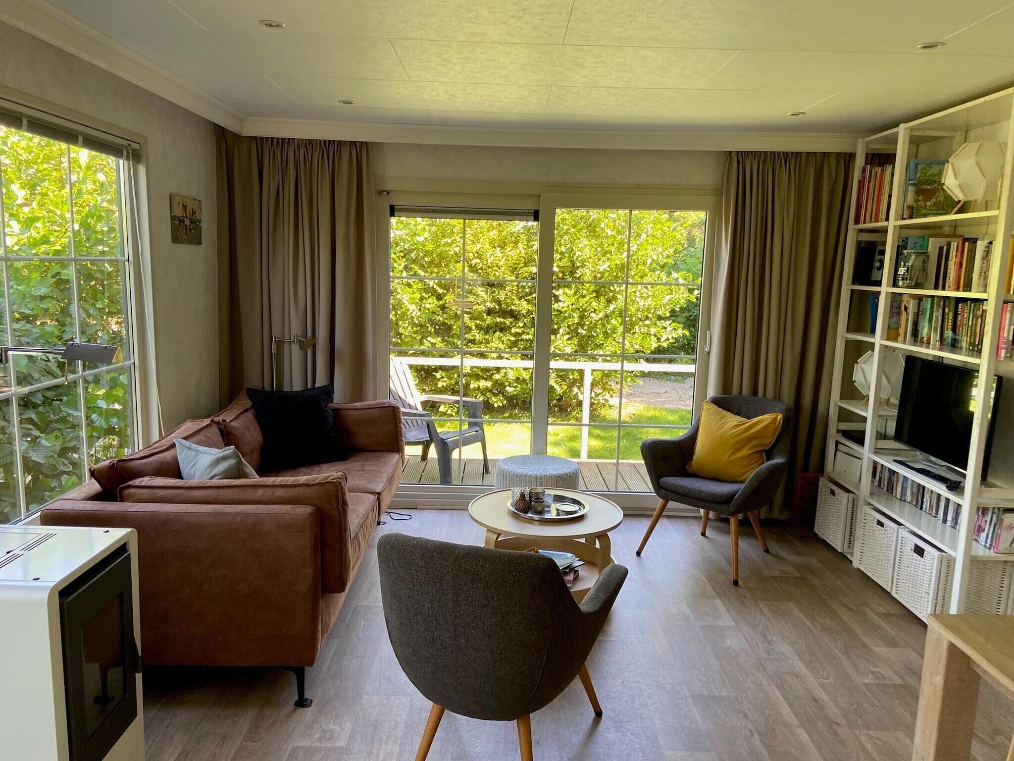 Een televisie en een dvd-speler