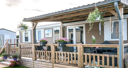 Chalet Ă Oostkapelle prĂšs de Plage & Piscine