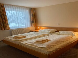 2 bedrooms