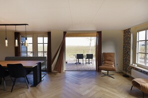 Interior - Villa in Wieringer Park with Garden (Hippolytushoef)
