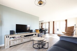 Smart TV, DVD player, stereo - Villa in Wieringer Park with Garden (Hippolytushoef)