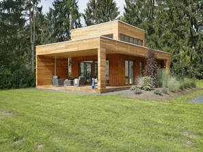Exterior - Bright & Airy Forest Cabin (Enter)