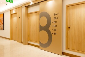 Deluxe Double Studio | Hypo-allergenic bedding, in-room safe, desk, blackout drapes - CDX Residence  (Phnom Penh)