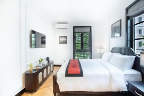 Luxury Double Room | Premium bedding, Select Comfort beds, in-room safe, desk - Maison d'Rose (Phu Quoc)